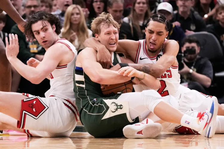 Bulls hand Bucks their second loss